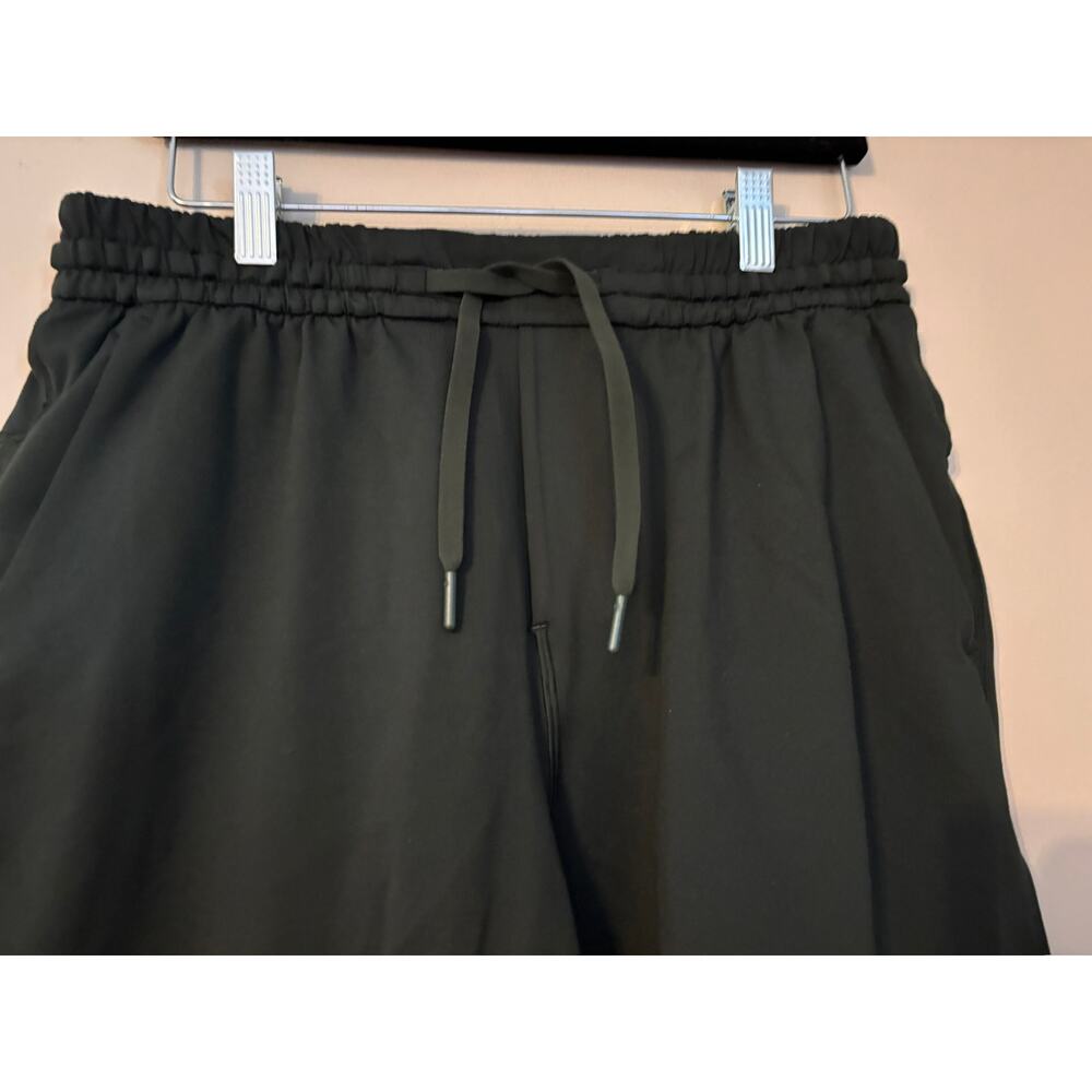 Lululemon Dark Olive Green Drawstring Shorts Size Medium - Picture 2 of 6